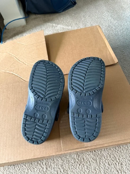 Crocs - Picture 3 of 3